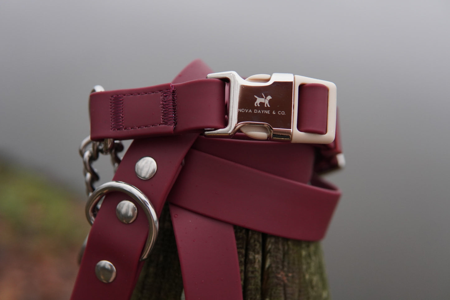 Bordeaux Martingale Collar