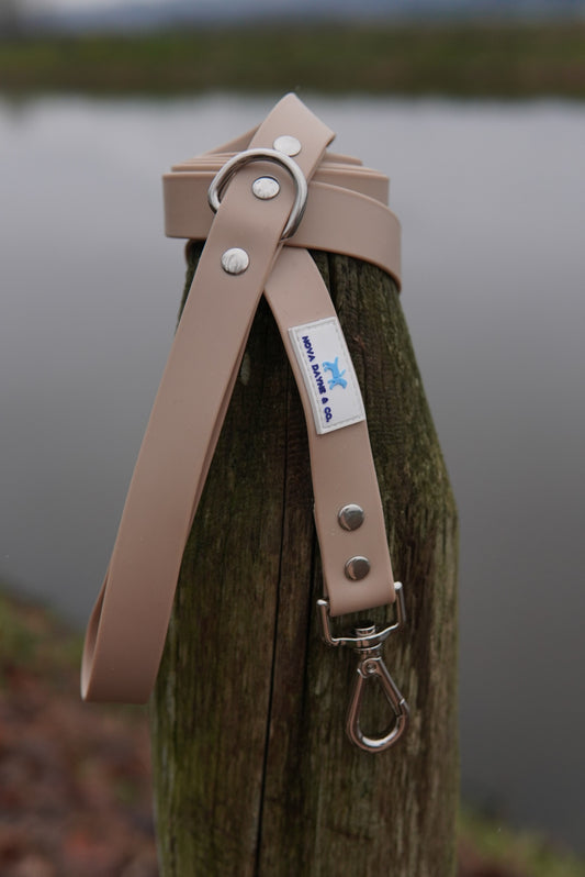Champagne Leash