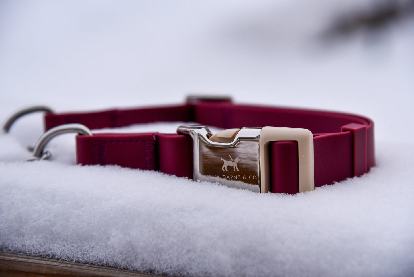 Bordeaux Martingale Collar